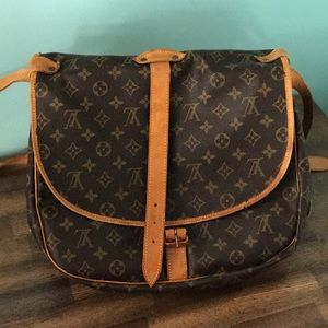 Louis Vuitton Saumur 30 USED